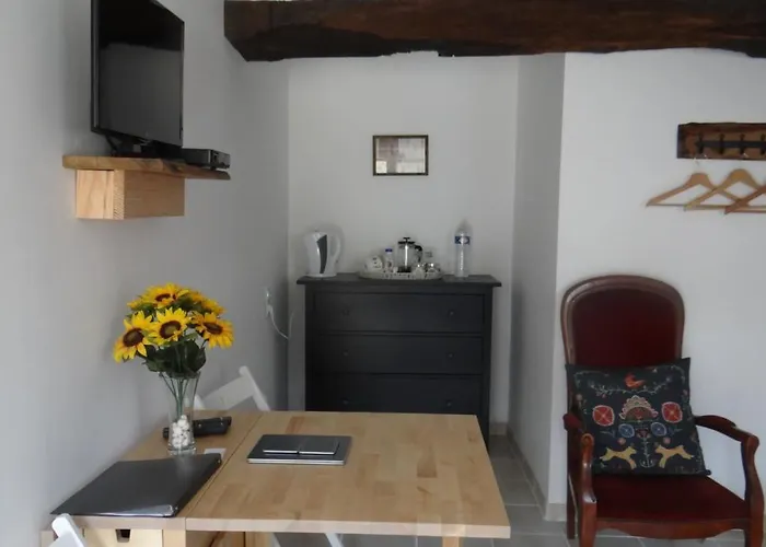 La Petite Houssaye فندق مبيت وإفطار 3*